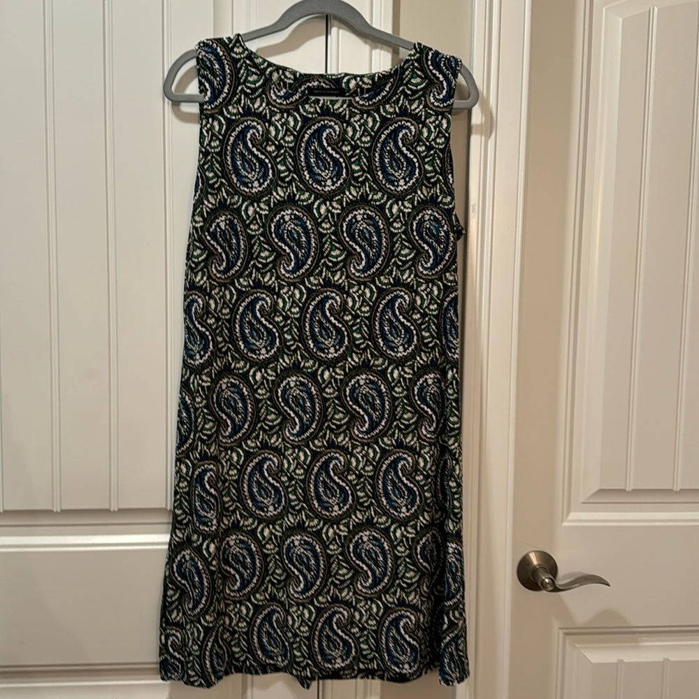 Tommy Hilfiger sleevesless Paisley dress. Size 14.